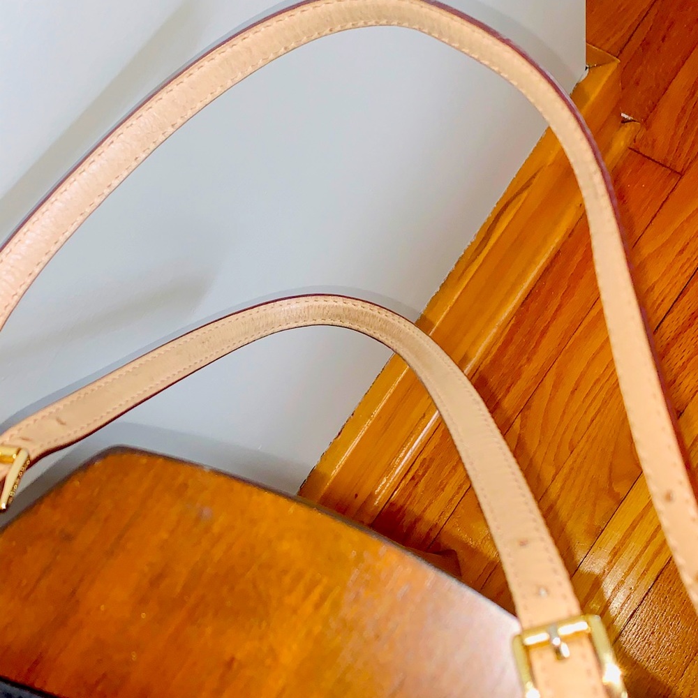 Michael Kors Leather Tote/ Shoulder Bag. - Picture 5 of 11